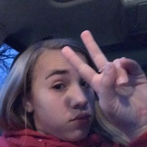 Meet your Posher, Amelia